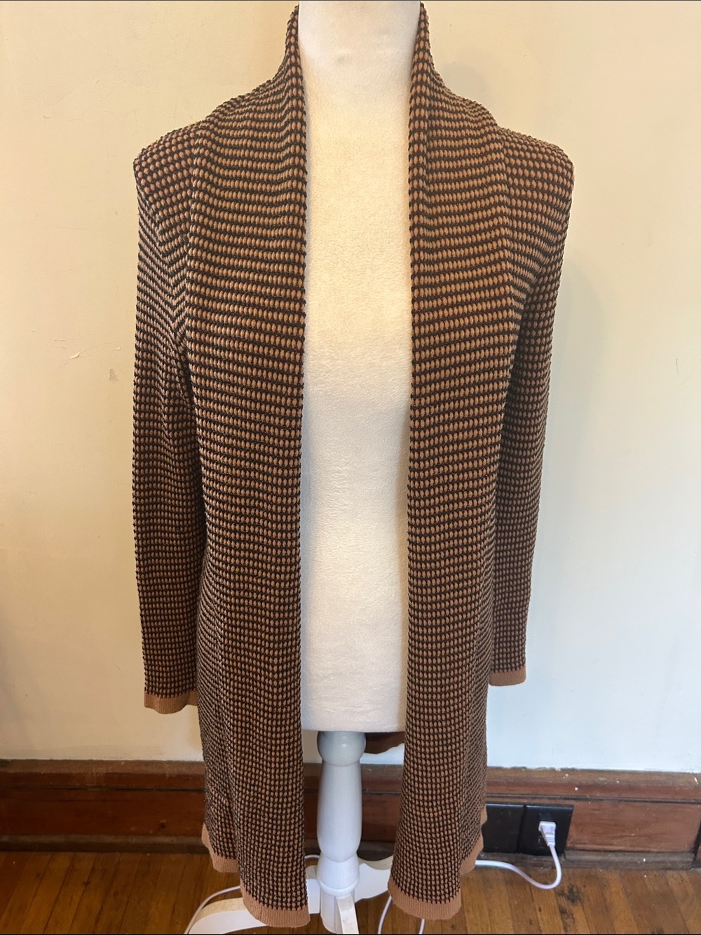 Carmen Marc Valvo Long Open-Front Women's brown Cardigan Size M VGUC